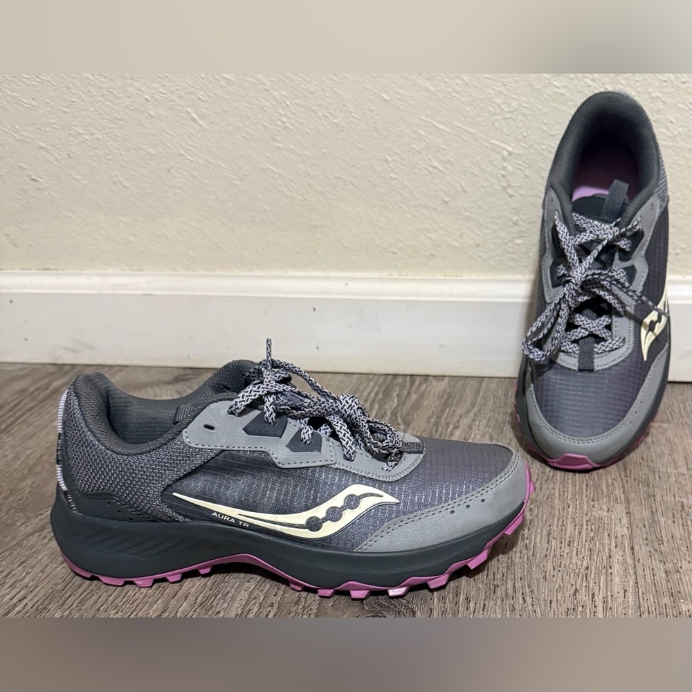 Saucony Women’s Aura TR Trail Running Shoes | Fossil & Grape | Size 7.5 - Picture 2 of 7